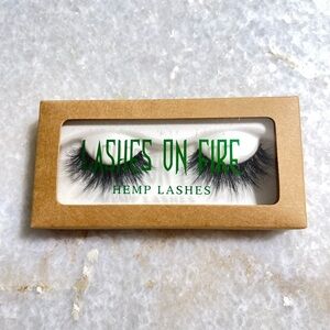 Hemp lashes in style “Daredevil 2.0”